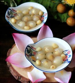 Chè hạt sen long nhãn